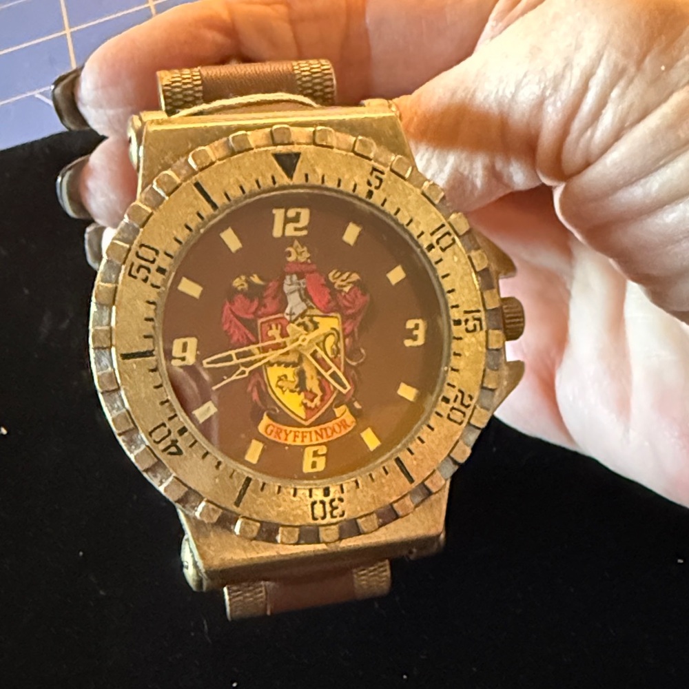 Harry Potter Gryffindor watch